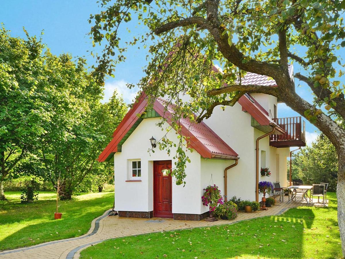 Holiday House With Large Garden, Noskowo ภายนอก รูปภาพ